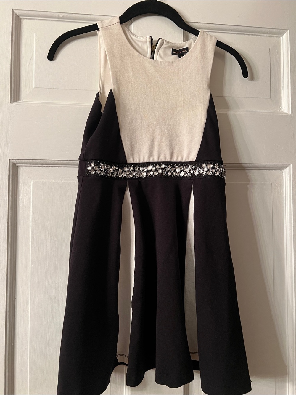 Girls Black and Cream Sleeveless Jewel-Waist Party Dress